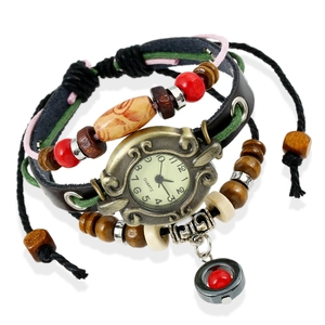 Rétro Bohémien Montre Bracelet en Cuir Perles Ethniques Pendentif Mouvement à Quartz Femme Bijoux Mode Montre