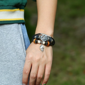 Bohemian multilayer leather bead bracelet with conch pendant for men and women