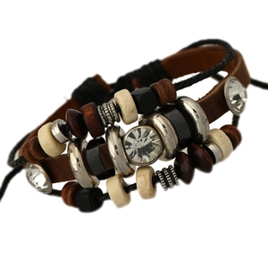 Bracelet Multicouche en Cuir Vintage Fait à la Main Avec Perles en Bois et Strass Bohème Punk Réglable Bijoux Unisexe