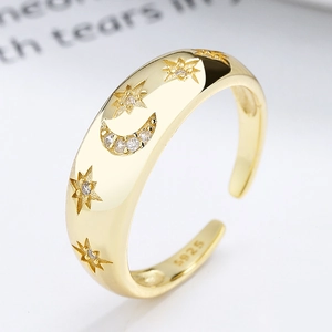 Bague ouverte en argent 925 doré avec motifs étoile et lune sertis de oxydes de zirconium