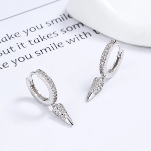 Boucles d'oreilles créoles en argent 925 avec pendentif cône et oxydes de zirconium