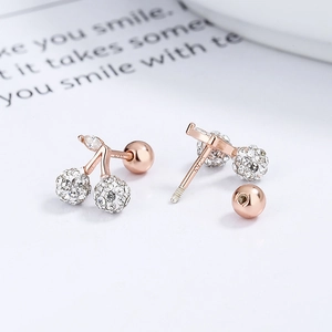 Boucles d'oreilles cerise en argent 925 avec cristaux pavés et fermoir à vis