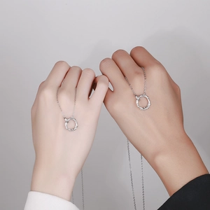 925 silver couple necklaces with textured round pendants in a minimalist gift style