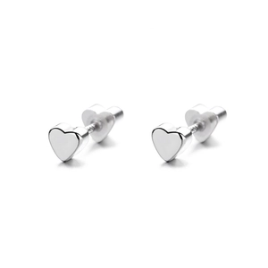 Boucles d'oreilles cœur minimalistes en argent sterling 925 avec finition polie et fermoir