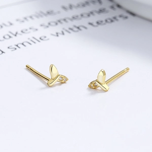 Elegant 925 sterling silver gold fishtail stud earrings with sparkling cubic zirconia