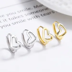 925 Sterling Silver Hollow Heart Hoop Earrings For Women Minimalist Fashion Design Huggie Earrings Jewelry Accessory Gift