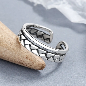 Vintage S925 sterling silver double-layer woven ring with oxidized finish for women