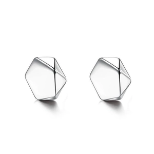 Paar polierte silberne geometrische Sechseck-Ohrstecker mit facettiertem Finish