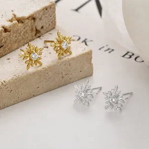 925 Silber Schneeflocken Ohrstecker mit Zirkonia in Gold und Silber Ausführung