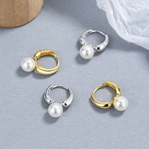 Boucles d'oreilles créoles en argent 925 avec perles blanches, finitions or et argent