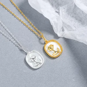 Collier en argent 925 avec pendentif rose en nacre, finitions dorée et argentée