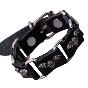 Retro Punk Genuine Leather Bracelet For Men Women Cowhide Alloy Skull Wing Rivet Gothic Bangle Handmade Rock Jewelry Accessory