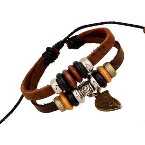 Bracelet Vintage Multicouche en Cuir de Vache Avec Pendentif Cœur Perles en Alliage Bijoux Rétro Punk Faits à la Main Homme Femme