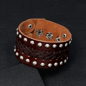 Men's retro braided brown leather bracelet with silver metal studs and snap closure
