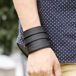 Men's retro black multi-layer leather bracelet with punk rock style for daily wear