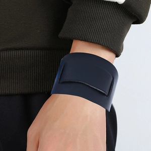 Bracelet manchette large en cuir bleu foncé de style punk rétro unisexe