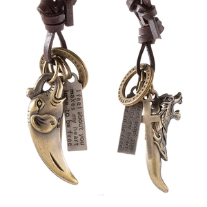 Collier Pendentif Tête d'Éléphant et de Loup en Alliage Vintage Cordon en Cuir Réglable Croix Rétro Hip Hop Punk Bijoux pour Hommes Femmes
