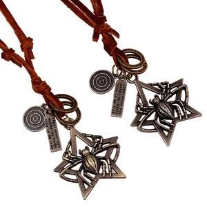 Collana con Ciondolo Ragno Pentagramma Vintage Gothic Punk per Uomo Donna Lega Vera Pelle Cordino Retrò Gioielli