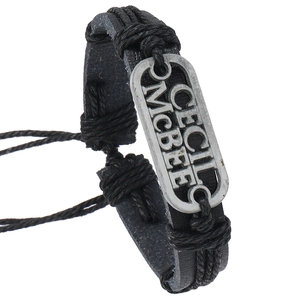 Bracelet Tissé en Cuir Vintage pour Hommes Femmes Réglable Rétro Plaque Métallique en Alliage Style Punk Bijoux de Mode