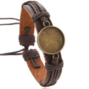 Handgewebtes ethnisches PU-Lederarmband in Dunkelbraun mit Retro-Bronze-DIY-Basis