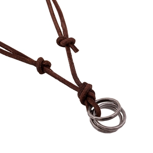 Collier Rétro Style Punk pour Hommes Pendentif à Trois Anneaux Entrelacés en Alliage Cordon en Cuir Véritable Brun Bijoux Cadeau Unisexe