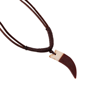 Collier en Cuir Vintage pour Homme Bracelet en Cuir de Vachette Véritable Pendentif Corne en Os de Boeuf Style Ethnique Punk