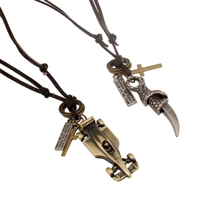 Vintage Punk Alloy Pendant Necklace Adjustable Long Cord Retro Geometric Racing Car Claw Design For Men Women Fashion Jewelry