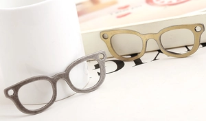 Retro style eyeglass pendant charms in antique silver and bronze for DIY jewelry making