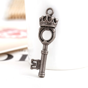 Vintage bronze alloy crown key pendant accessory for DIY jewelry making and necklace crafts