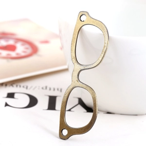 Vintage Alloy Glasses Shape Pendant For DIY Jewelry Making Handmade Necklace Bracelet Accessory Retro Bronze Antique Silver Charms