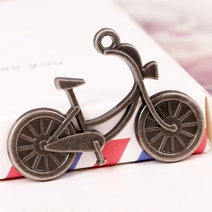 Vintage silver bicycle alloy pendant with detailed wheel spokes for DIY jewelry making