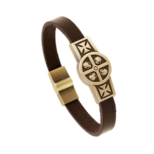 Bracciale da Uomo Vintage in Pelle di Vacchetta Lega Teschio Croce Fascino Punk Gotico Bangle Retro Chiusura Magnetica Gioielli