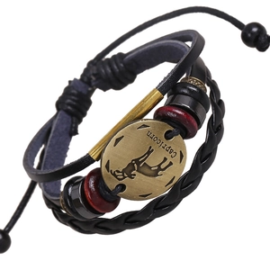 Braccialetto in Pelle Multistrato Vintage Segno Zodiacale Capricorno per Uomo Donna Bracciale Punk in Pelle di Vacchetta Fatto a Mano