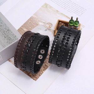Punk geflochtene Lederarmbänder in Schwarz und Braun mit verstellbaren Druckknöpfen