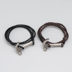 Multilayer braided leather bracelet with vintage silver skull hammer clasp for men