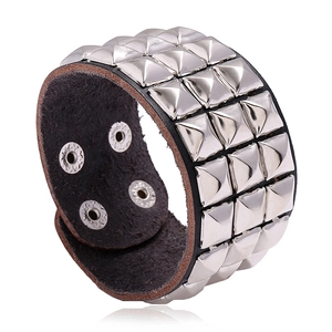 Punkrock Herren Damen Rindsleder Armband Mehrreihige Pyramiden Nieten Breiter Armreif Verstellbare Druckknöpfe Street Schmuck