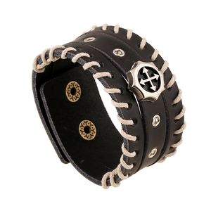 Bracelet Vintage Punk en Cuir de Vache pour Hommes Femmes Rivets en Alliage Croix Détail Tissé Fermoir à Pression Bijoux