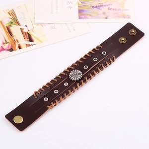 Vintage-Lederarmband in Braun mit silbernem Gänseblümchen und geflochtenen Kanten