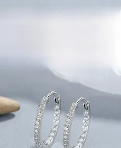 Details von S925 Silber Creolen mit Zirkonia-Besatz und eleganten weißen Perlen