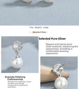 Vue macro des boucles d'oreilles en argent sterling 925 avec perles et zircons brillants