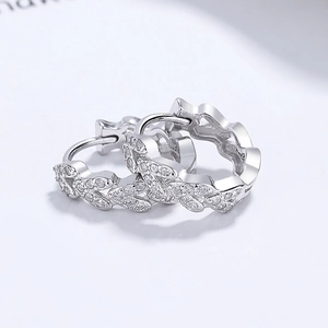 925 silver hoop earrings with wheat ear design and sparkling white cubic zirconia