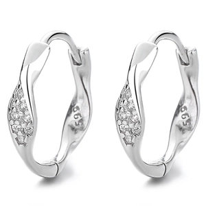 Elegante Mobius Twist Ohrringe aus 925er Sterlingsilber mit funkelndem Zirkonia-Besatz