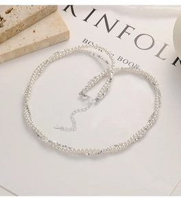 Detail of 925 sterling silver pearl necklace with adjustable chain and lobster clasp