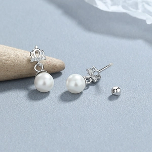 Elegant 925 sterling silver crown pearl stud earrings with sparkling cubic zirconia