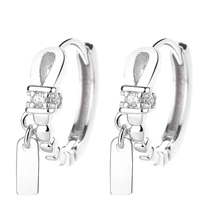 Elegant 925 sterling silver twisted hoop earrings with sparkling diamonds and rectangular tags