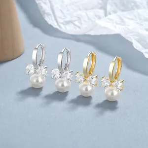Pendientes de lazo y perlas de plata 925 con cristales en acabados dorado y plateado