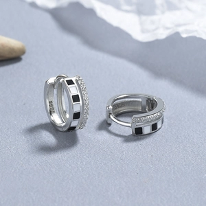 Boucles d'oreilles créoles damier en argent S925 avec zircon micro-incrusté brillant
