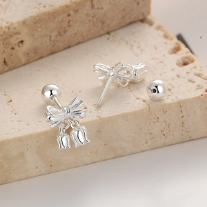 Boucles d'oreilles nœud muguet en argent 925 avec fermoir à vis sur socle en pierre
