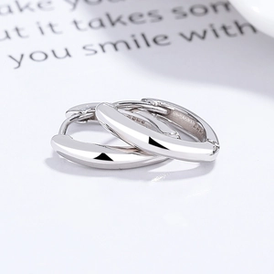 Boucles d'oreilles créoles en V en argent sterling S925 avec finition miroir polie
