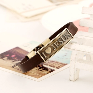 Bracelet vintage en cuir marron avec plaque en métal gravée I Love Jesus et cœur rouge